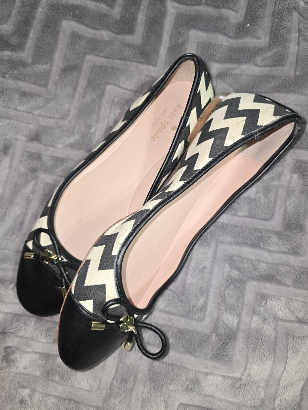Kate Spade Wooster Black Cream Chevron Zig Zag Cap Toe Ballet Flats 9